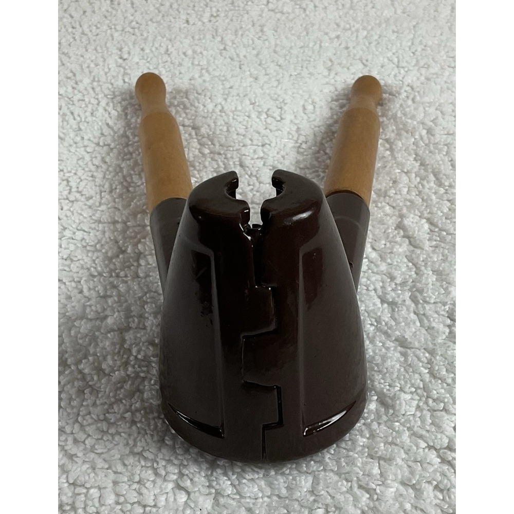 Vintage Metal Nut Cracker Heavy Duty Wooden Handle Walnut Pecan Nutcracker Brown - Picture 7 of 10